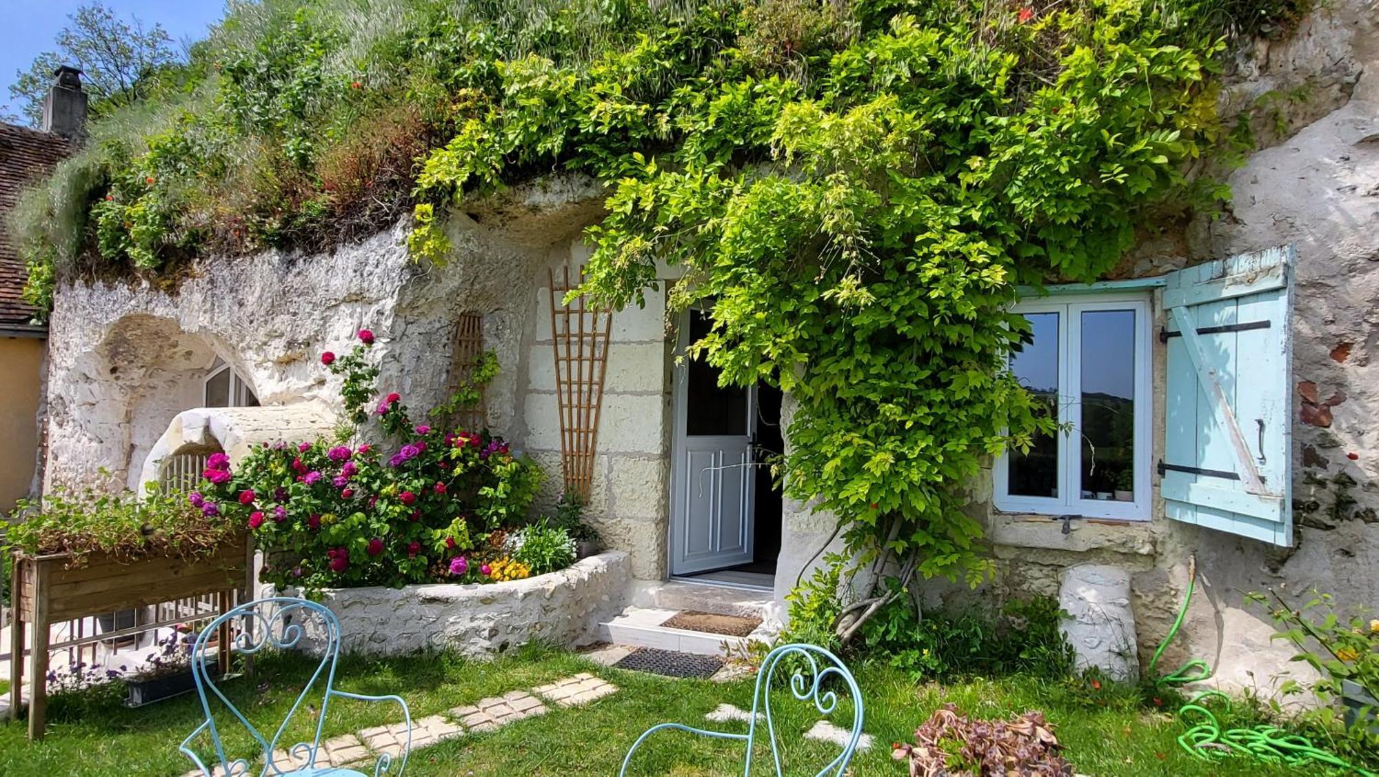 Holiday home Troglogites De La Tourette *